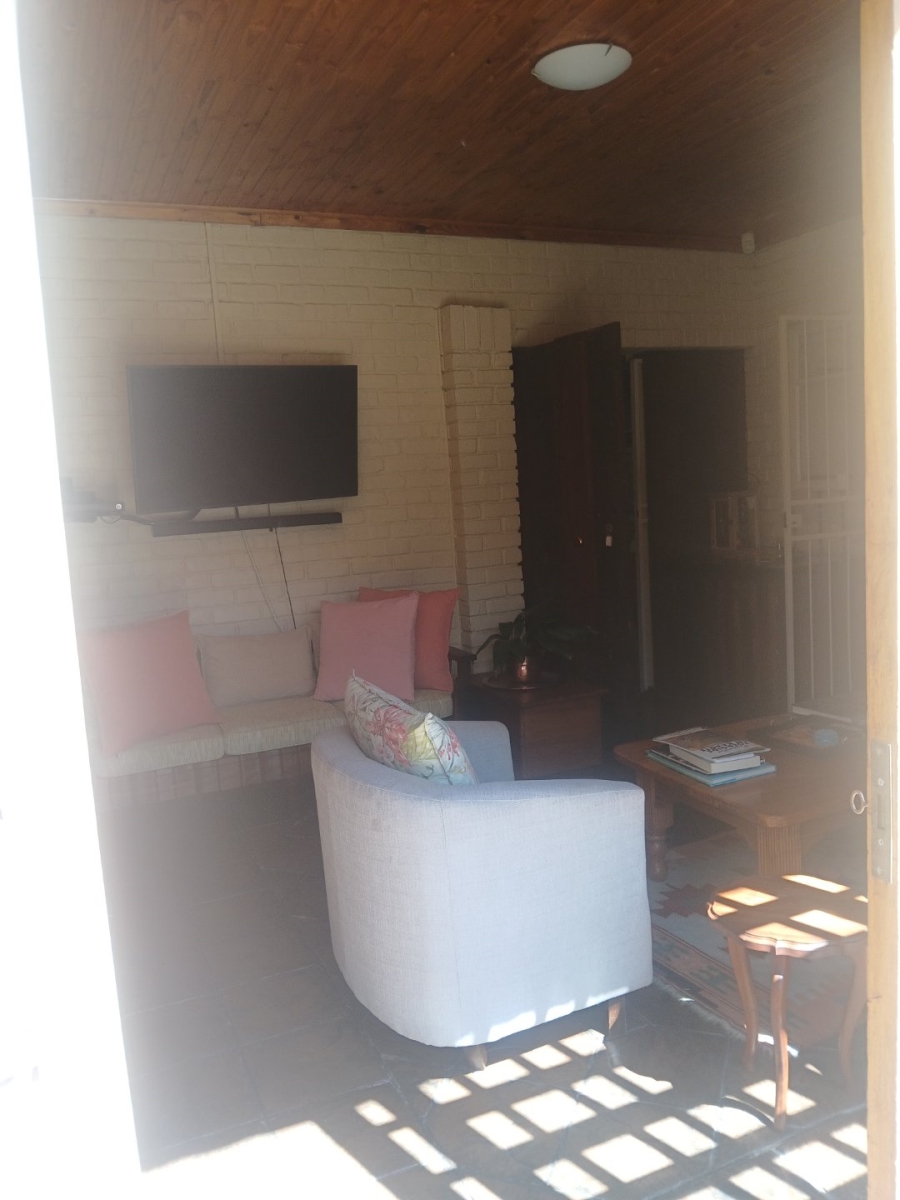 3 Bedroom Property for Sale in Roylglen Gardens Northern Cape